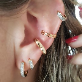 Piercing formato coração 